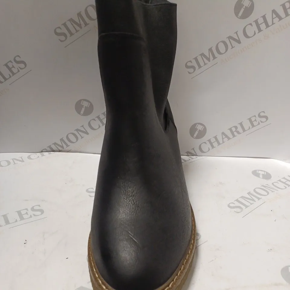 EVANS BROOKE ANKLE BOOTS, BLACK - SIZE 6