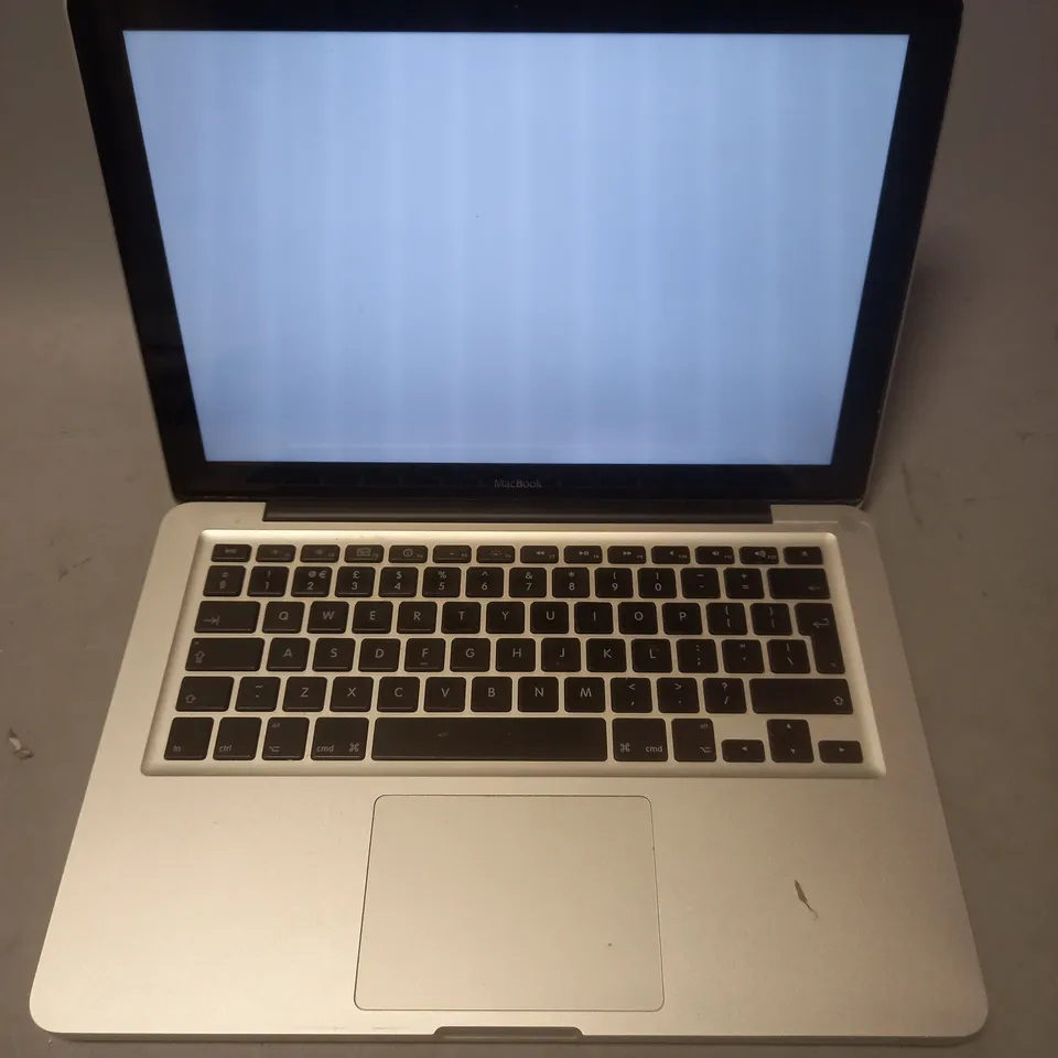 APPLE MACBOOK 5 - A1278