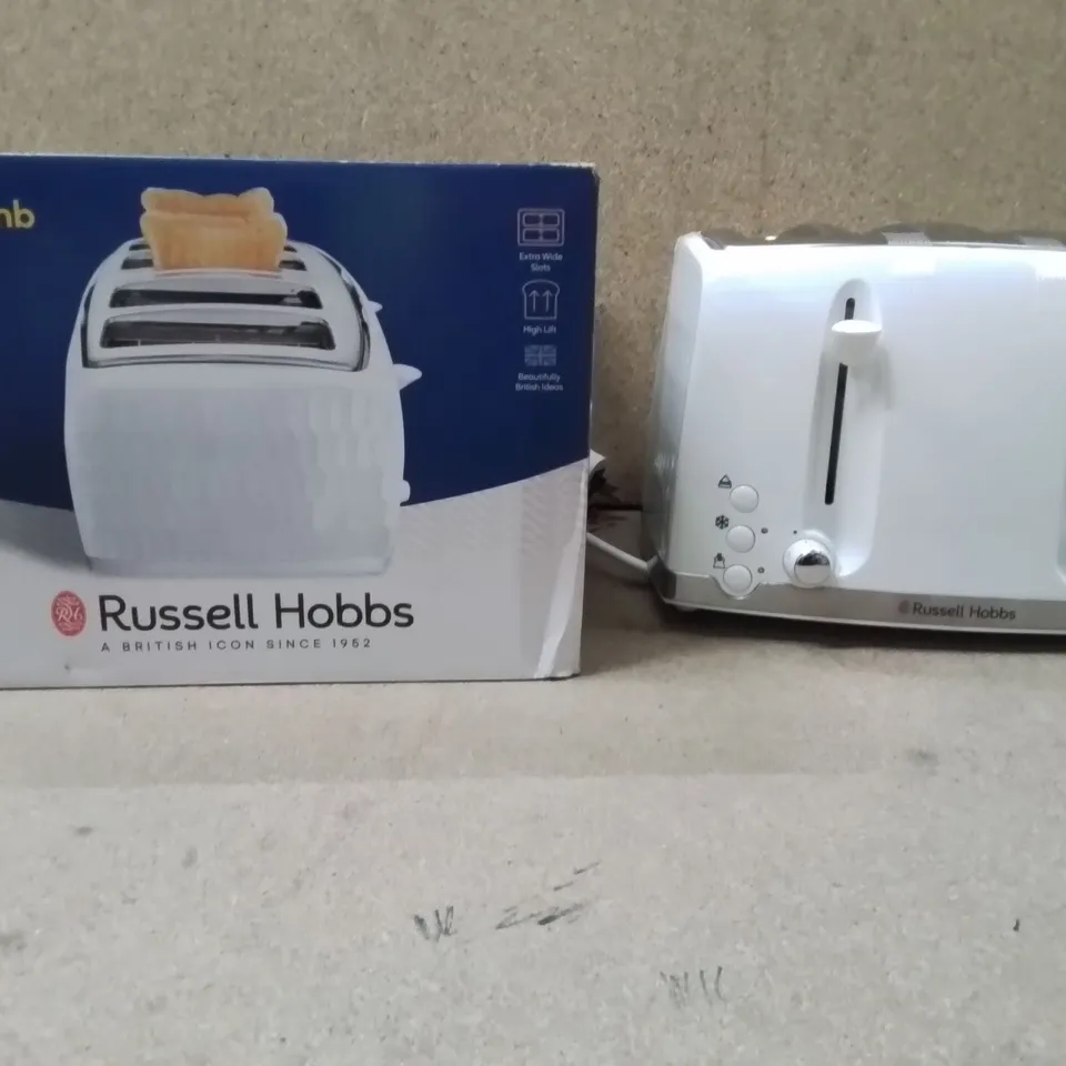 BOXED RUSSELL HOBBS HONEYCOMB 4 SLICE TOASTER WHITE