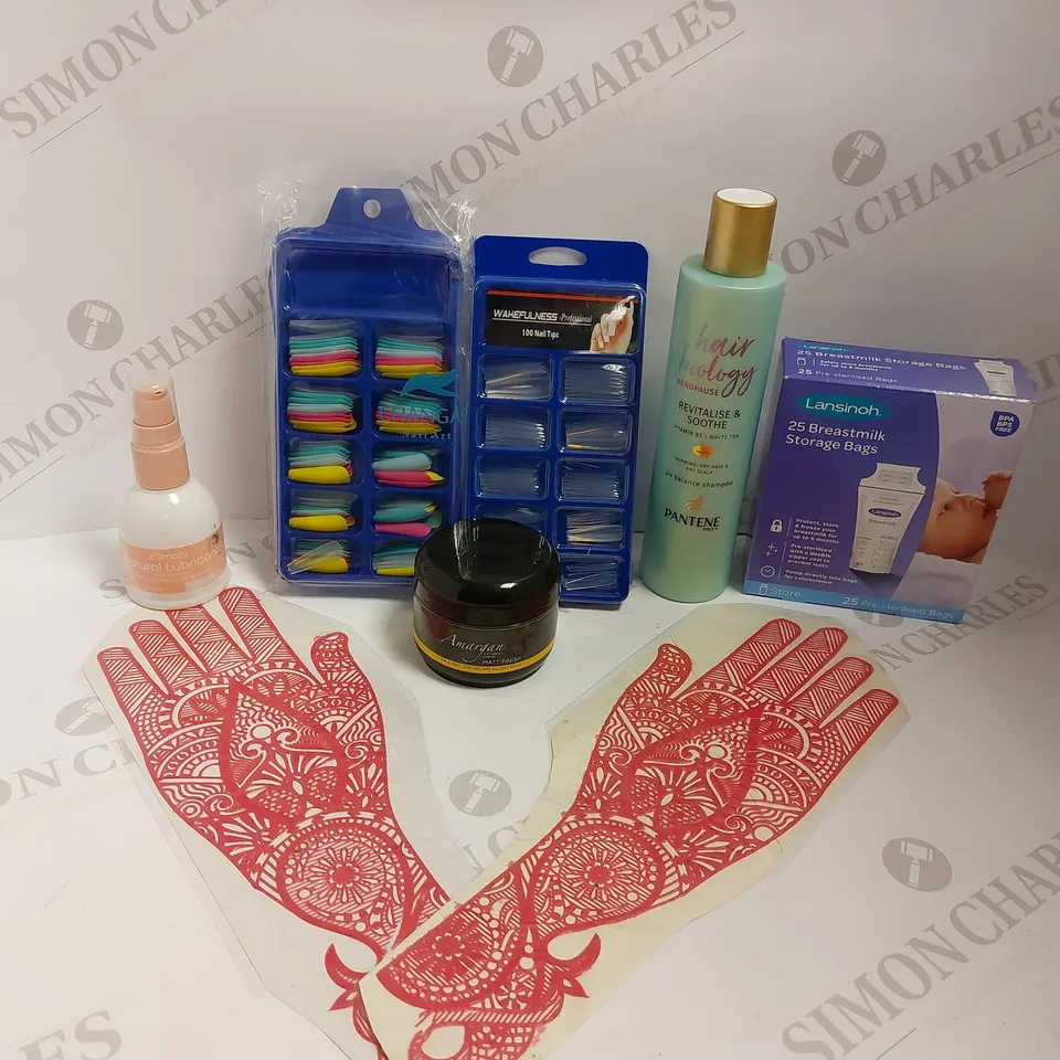 BOX OF APPROX 15 COSMETIC ITEMS TO INCLUDE HAIR BIOLOGY MENOPAUSE SHAMPOO, LANSINOH BREASTMILK STORAGE BAGS AND AMARGAN MATT FINISH GEL