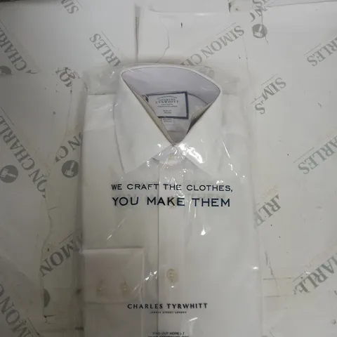BAGGED CHARLES TRYWHITT BUTTON SHIRT SIZE UNSPECIFIED