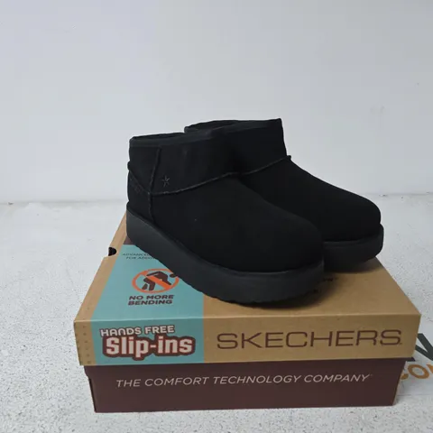 SKECHERS WOMEN'S COZY SLIP-ON BOOTS – BLACK, UK 4