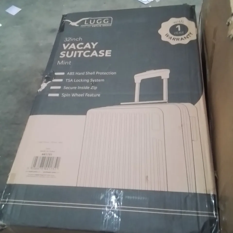 BOXED LUGG 32INCH VACAY SUITCASE MINT