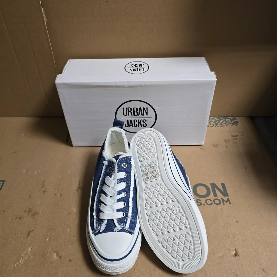 URBAN JACKS DENIM CANVAS SNEAKER - UK SIZE 4 