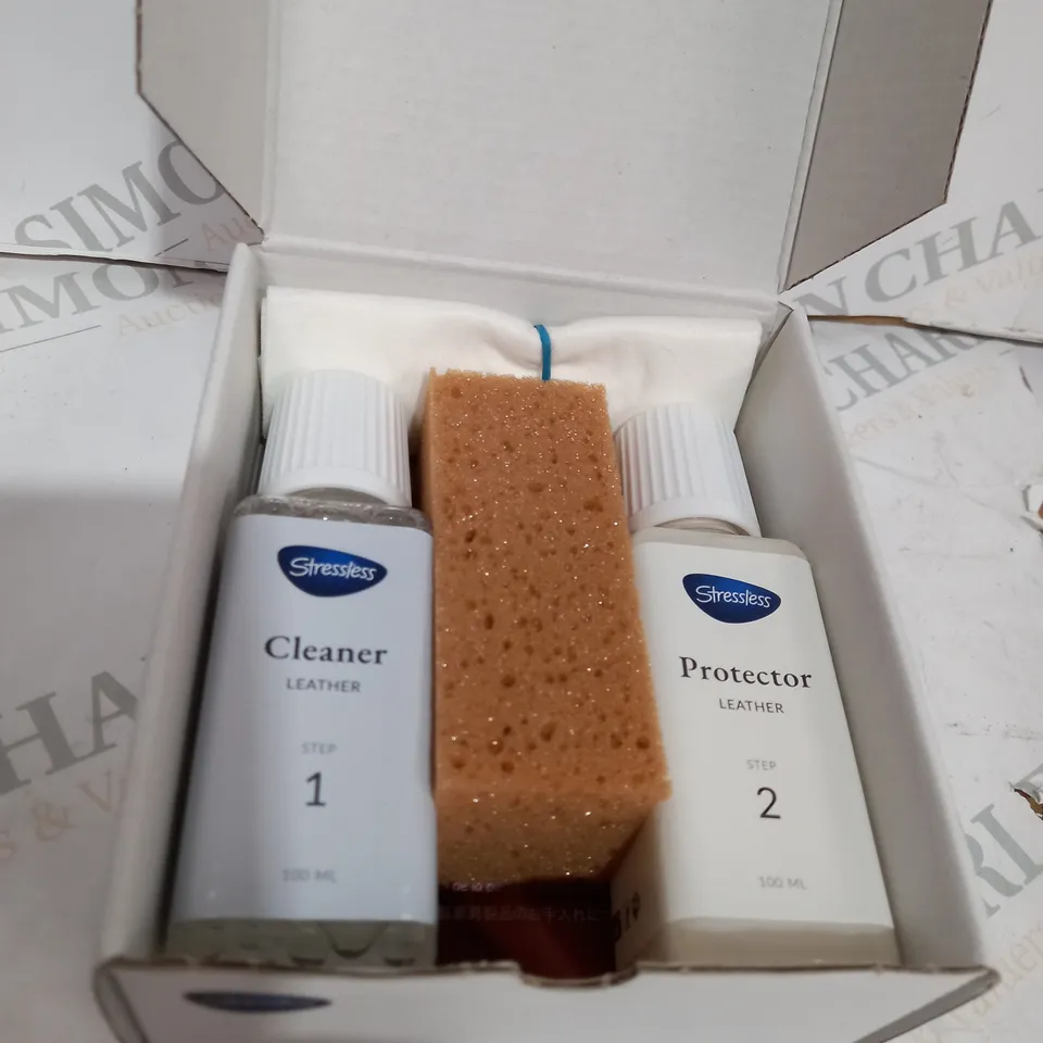 BOXED STRESSLESS LEATHER CARE KIT