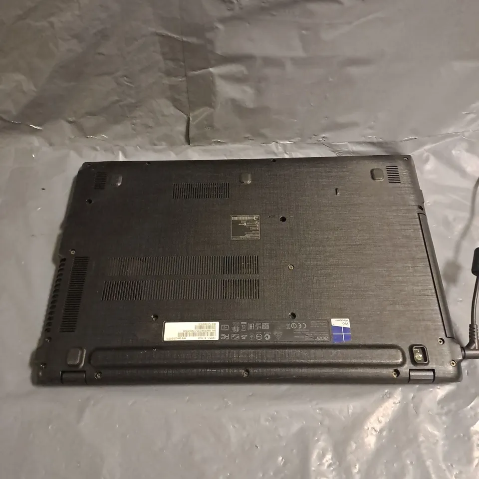 ACER TRAVELMATE P257 N15Q1 I5 5TH GEN 8GB RAM 120GB SSD WINDOWS 11 HOME CHARGER INCLUDED