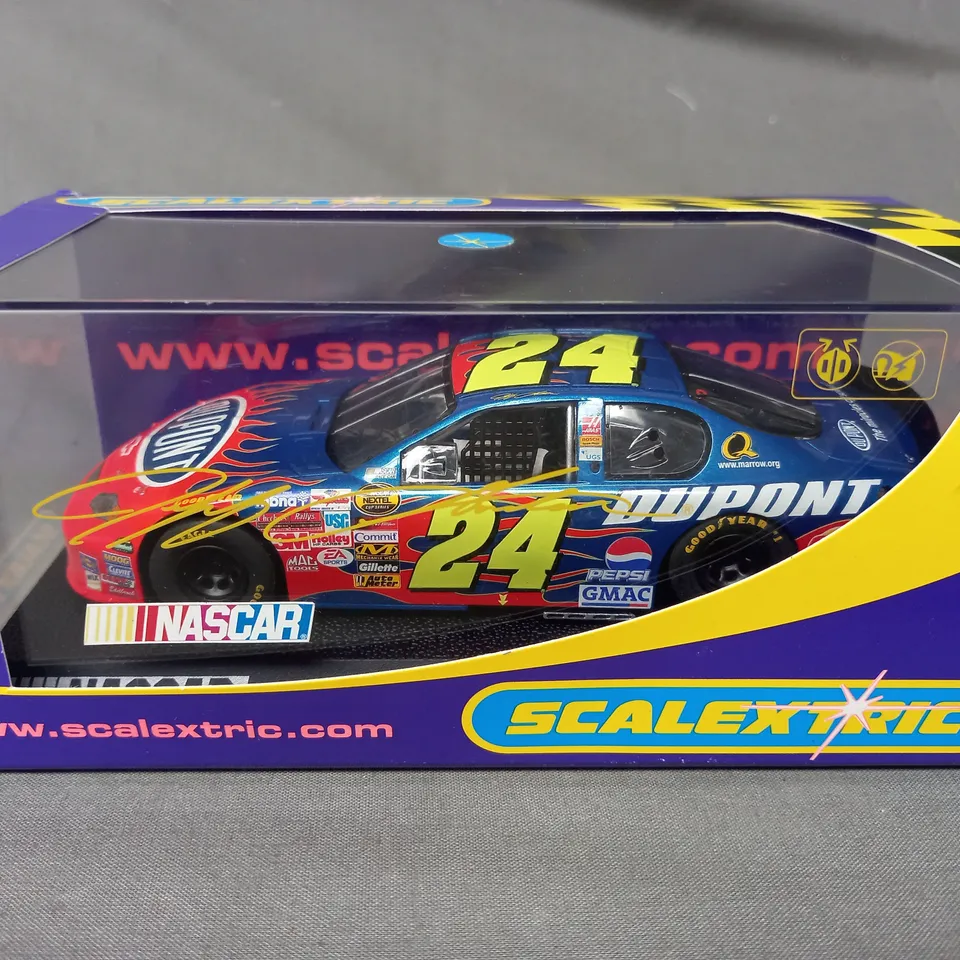 BOXED SCALEXTRIC NASCAR HENDRICK MOTORSPORTS CHEVROLET MONTE CARLO JEFF GORDON