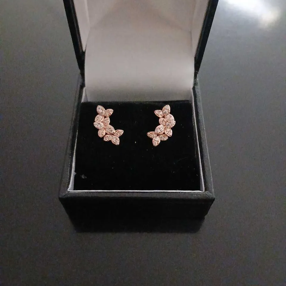 DIAMONIQUE FLORAL CLUSTER ROSE GOLD PLATED EARRINGS 