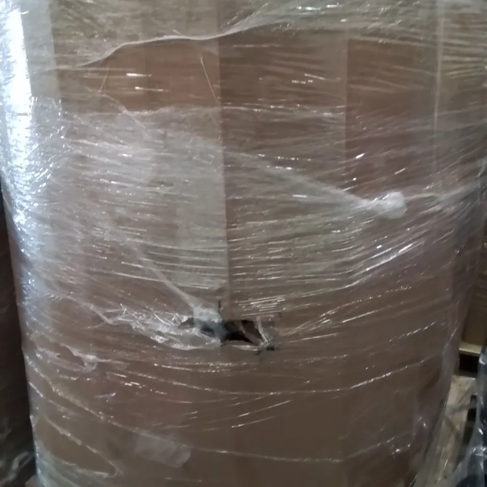 PALLET CONTAINING A LARGE QUANTITY OF ASSORTED GARDEN PRODUCTS TO INCLUDE;FESTOON SOLAR LIGHT,HOSES,SPIDER REPELLENT,SHEARS