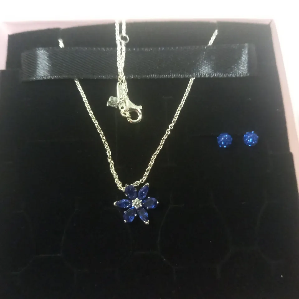 BOXED PANDORA NECKLACE AND EARRING SET