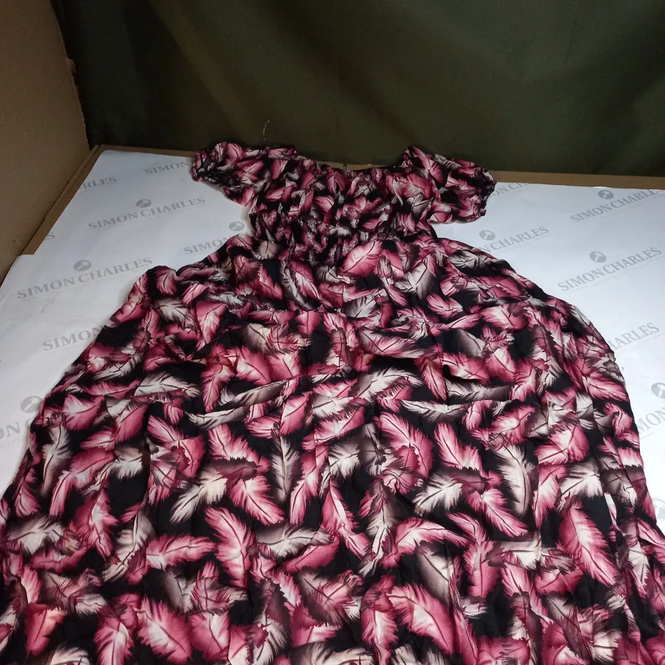 KURT MULLER FLOWED DESIGNED DRESS SIZE XL 