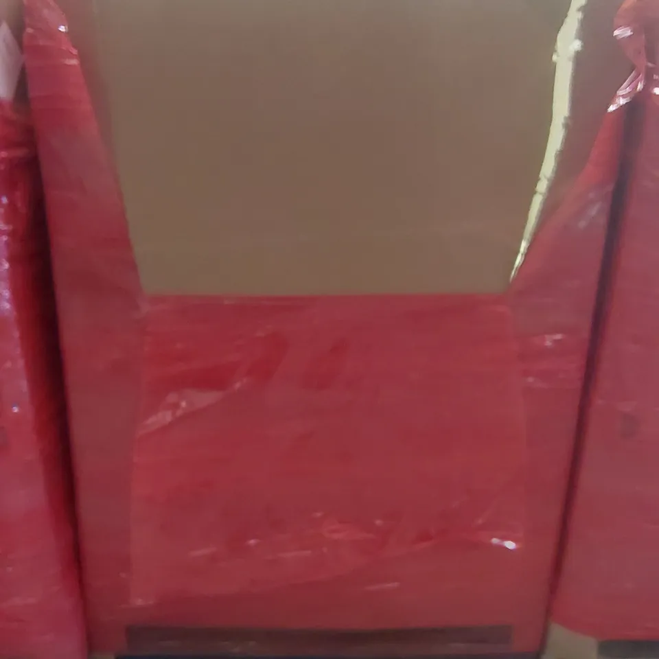 PALLET CONTAINING A VERY LARGE QUANTITY OF ASSORTED ITEMS INCLUDING: COOKER HOOD, SELF-CLEANING CAT LITTER BOX, SHELVES ECT