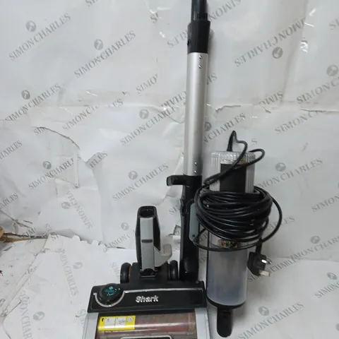 SHARK STRATOS ANTI HAIR WRAP PET PRO VACUUM CLEANER HZ3000UKT