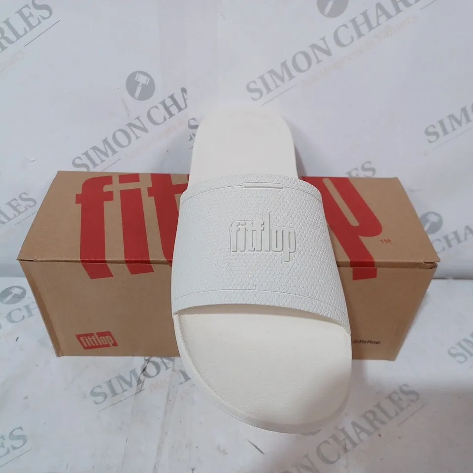 FITFLOP IQUSHION SLIDES SIZE 7