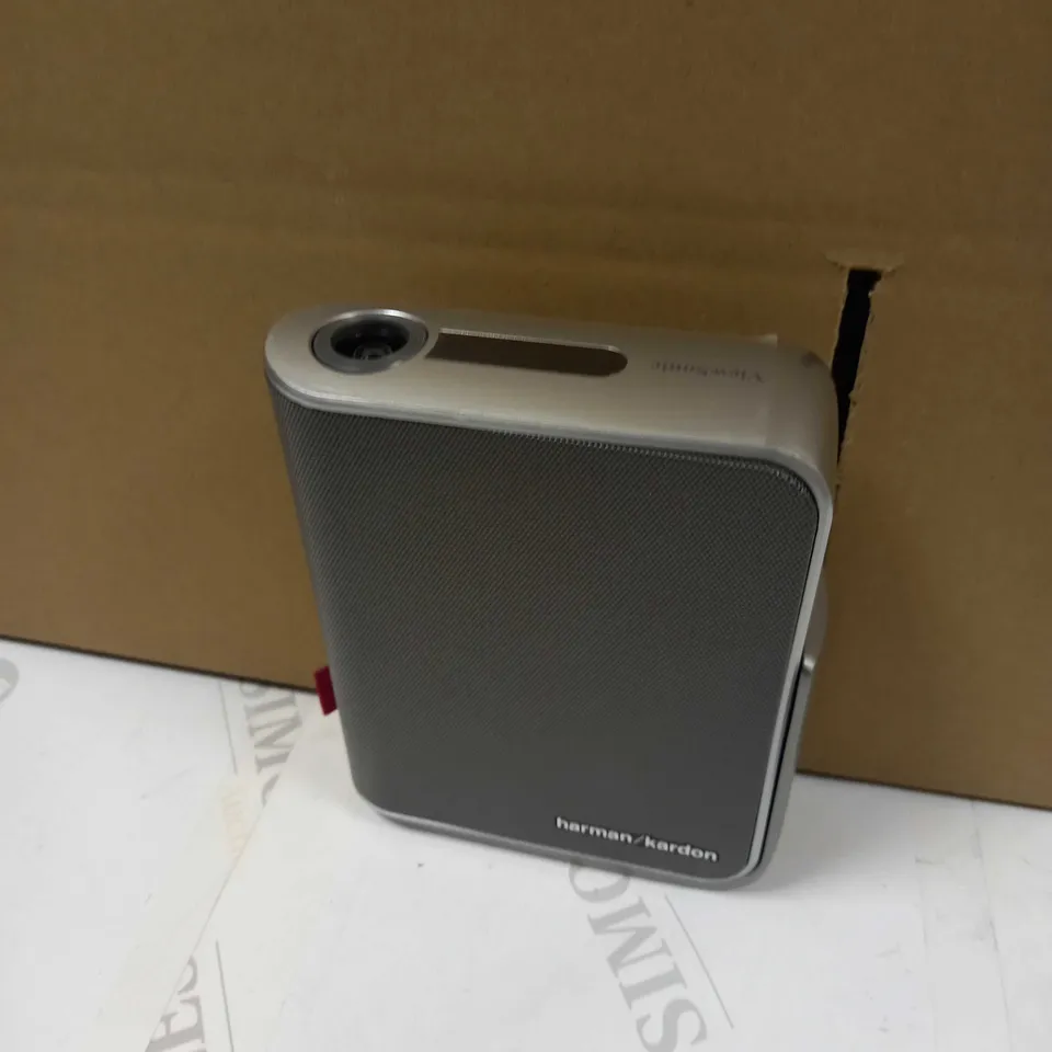 VIEWSONIC M1+ PORTABLE LED PROJECTOR FOR HOME ENTERTAINMENT