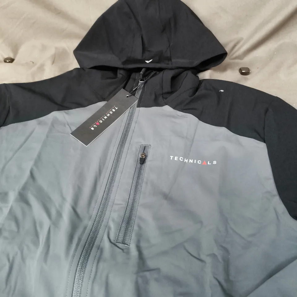 TECHNICALS HOODED JACKET – MEDIUM (UK M)