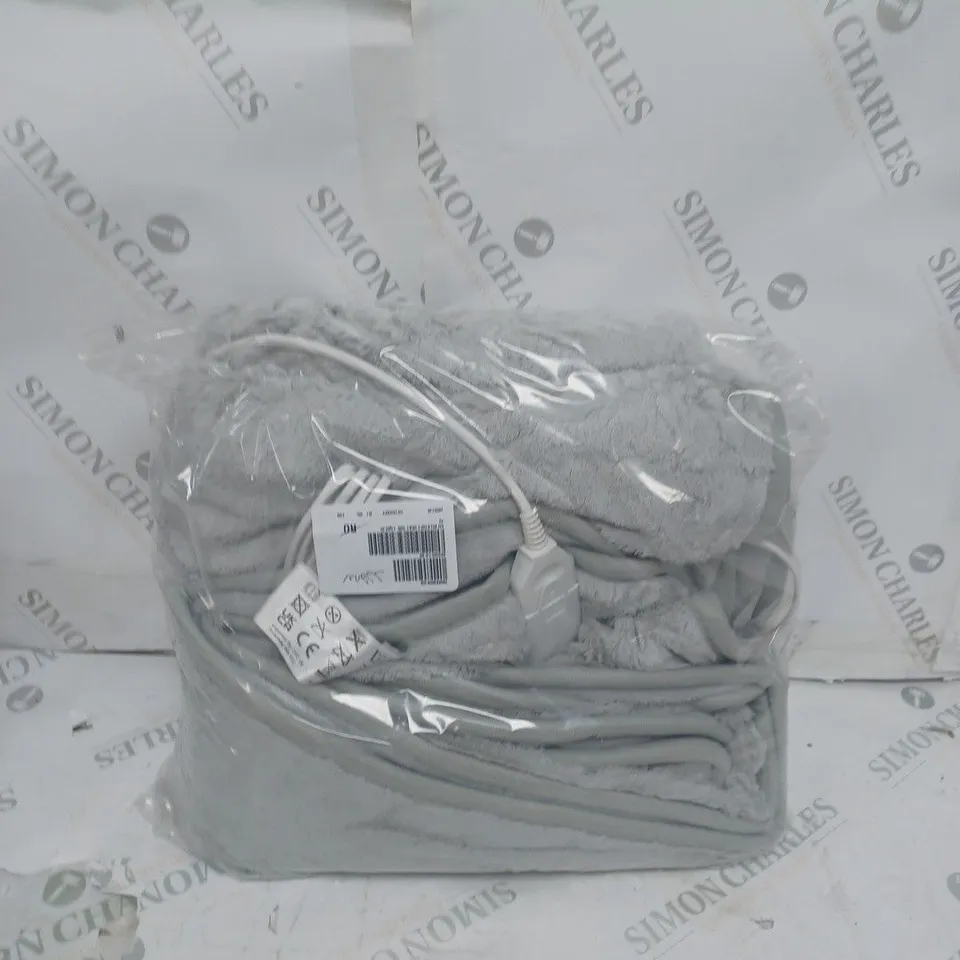 COZEE HOME VELVETSOFT HEATED THROW IN LIGHT GREY