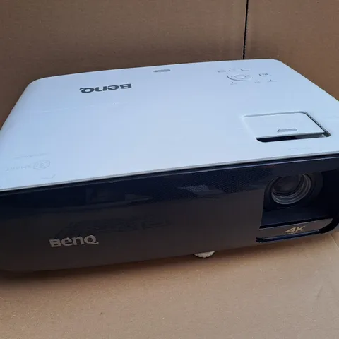BENQ TK810	4K DLP PROJECTOR