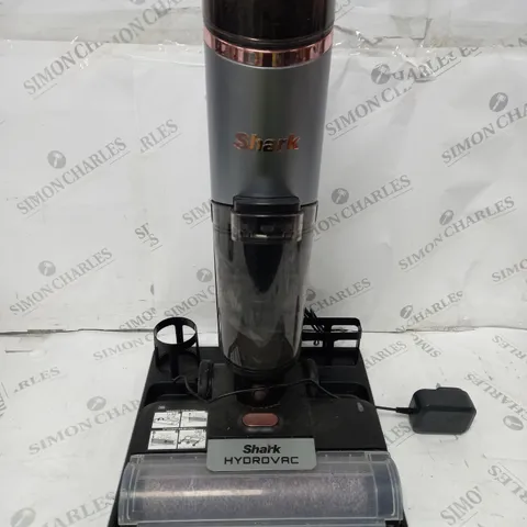BOXED SHARK HYDROVAC HARD FLOOR WET & DRY CORDLESS CLEANER WD210UK