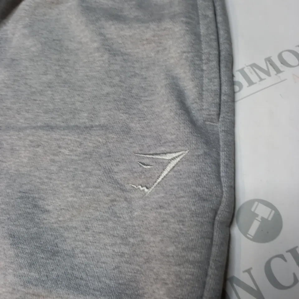 GYMSHARK FLEECED TRANING SHORTS SIZE S