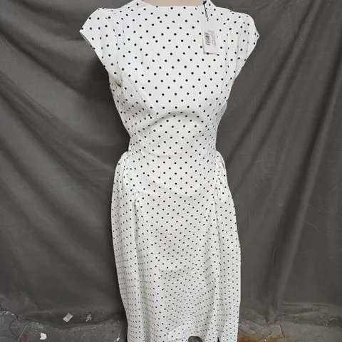 ODDMUSE THE ULTIMATE MUSE CAP SLEEVE GATHERED MIDI DRESS IN WHITE POLKA DOT SIZE S