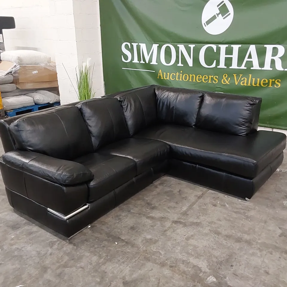 DESIGNER BLACK LEATHER CHAISE SOFA 