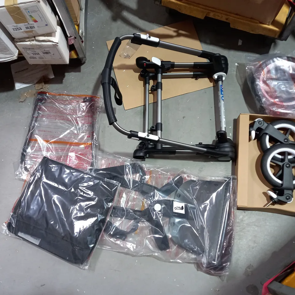 BOXED BUGABOO FOX 3 PRAM
