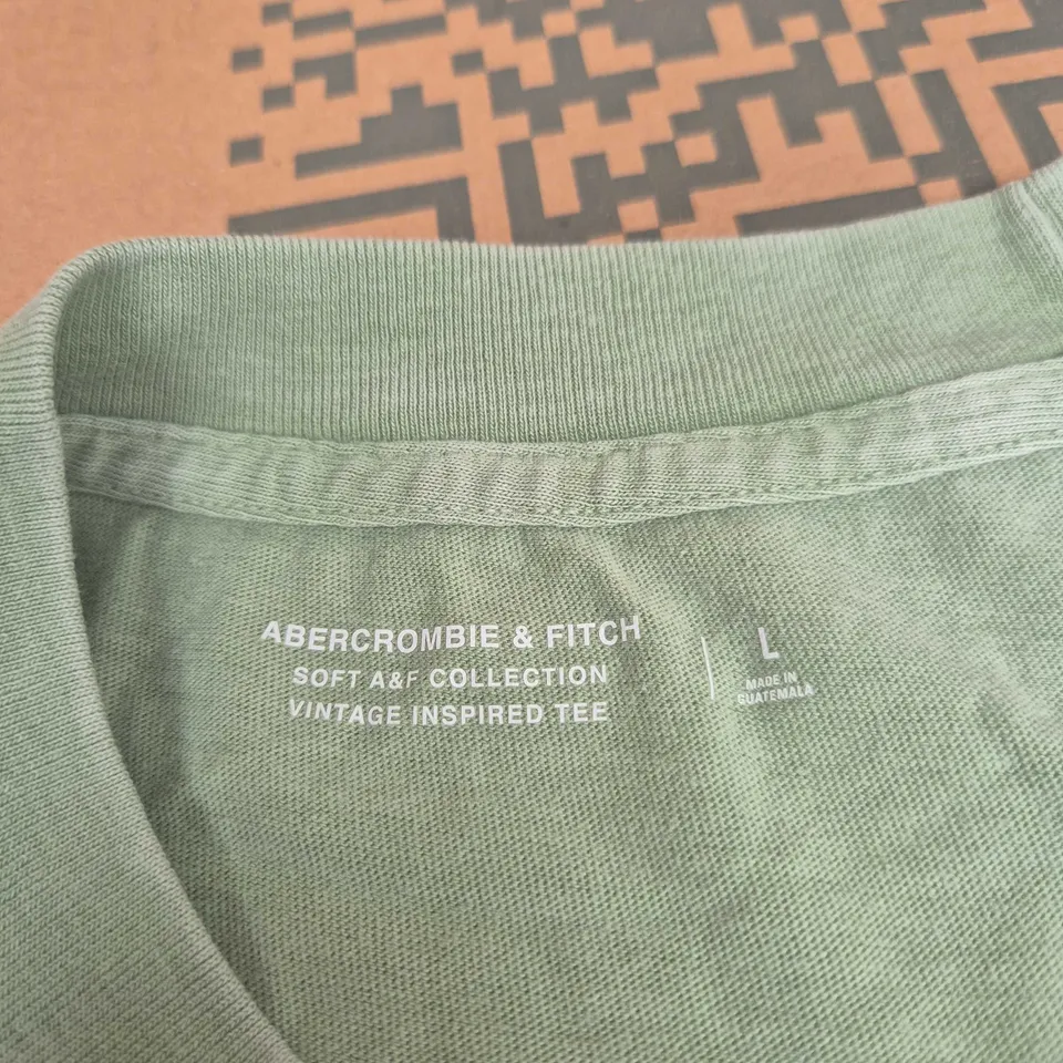 ABERCROMBIE & FITCH VINTAGE INSPIRED TEE – SOFT A&F COLLECTION, MADE IN GUATEMALA – UK SIZE L