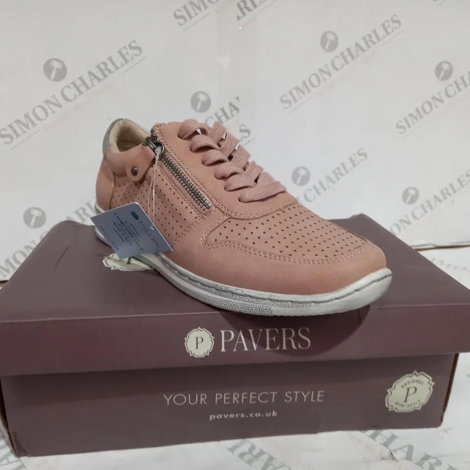 BOXED PAVERS PERFECT STYLE PINK - SIZE UK 5