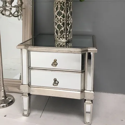 BOXED ALDEBURGH SIDE TABLE