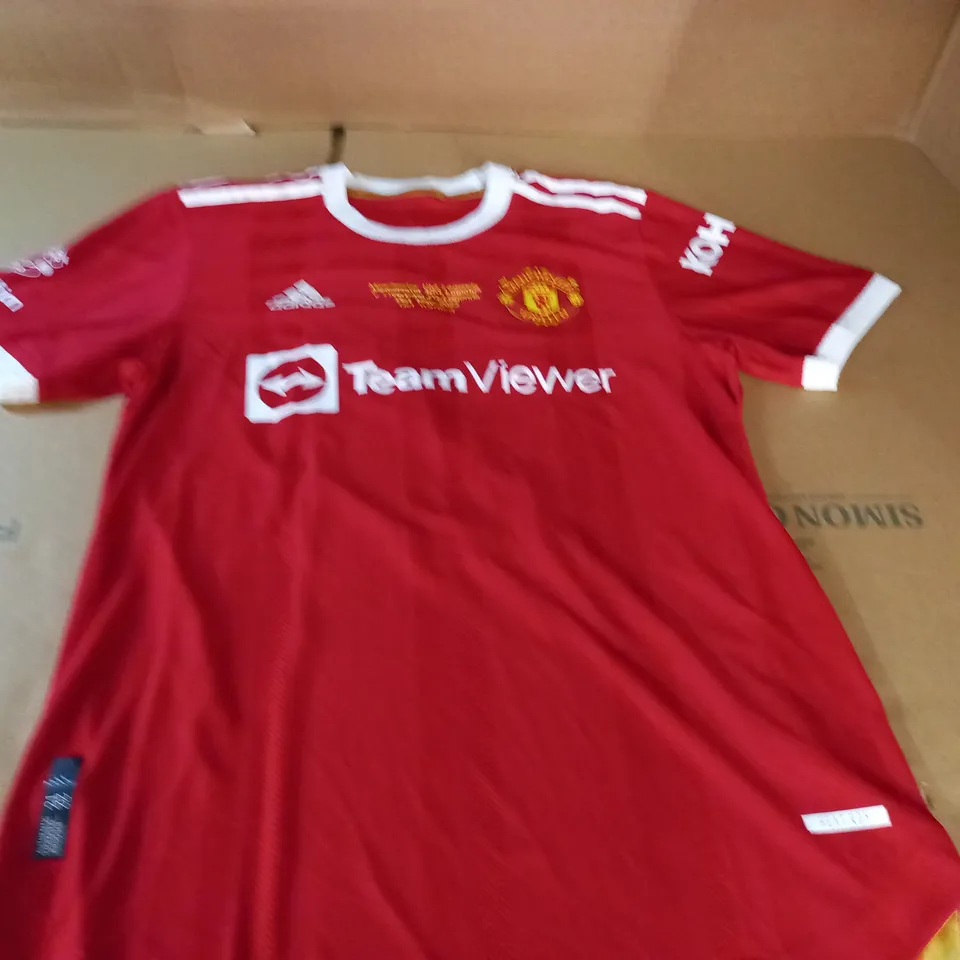 MANCHESTER UNITED FOOTBALL SHIRT - L