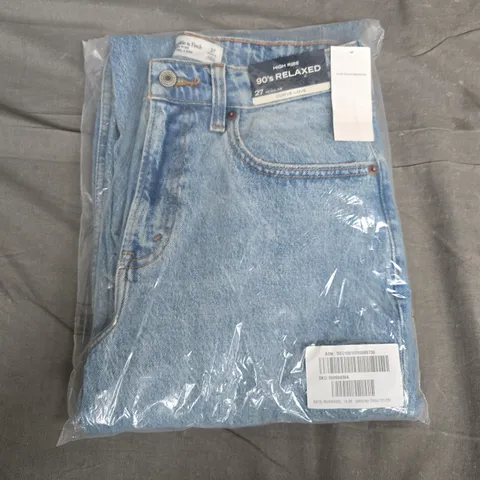 BAGGED ABERCROMBIE & FITCH HIGH RISE 90S RELAXED JEANS – CURVE LOVE, SIZE 27 REGULAR