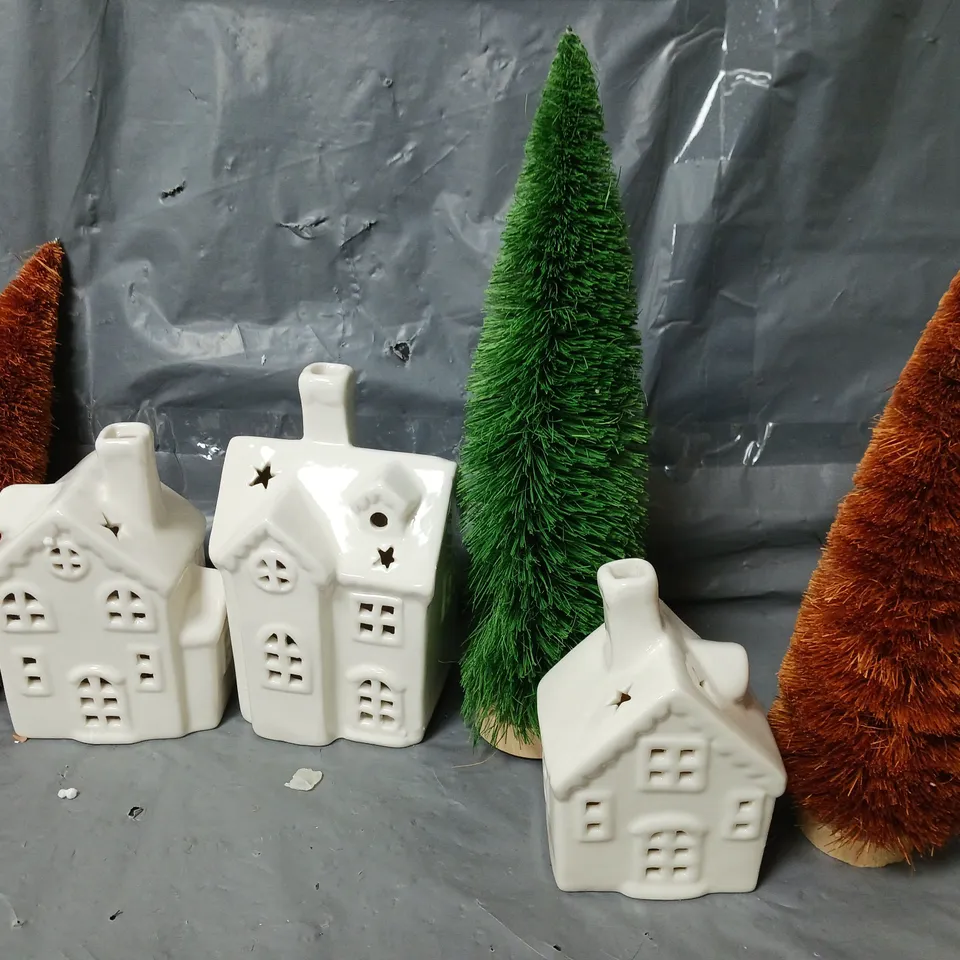 SET 3 LIGHT UP HOUSES WITH BOTTLEBRUSH TREES