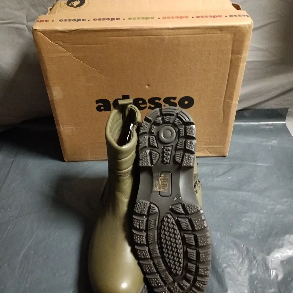 ADESSO OLIVE GREEN PADDED ANKLE BOOT WITH SIDE ZIP - BOXED - SIZE EUR 39 