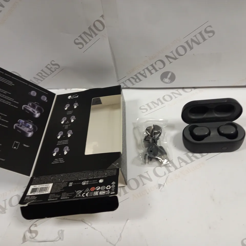 SKULLCANDY TRUE WIRELESS EARBUDS BOXED 