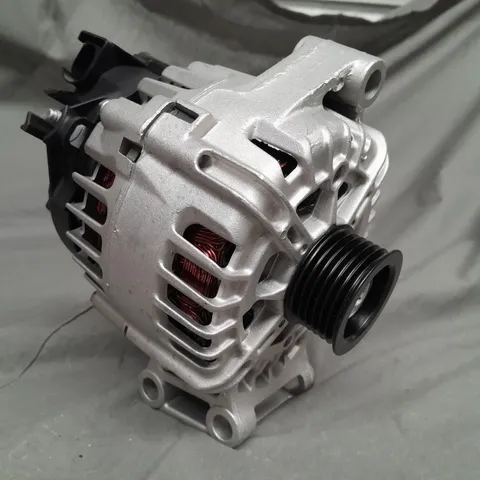 FORD FIESTA 1.6 2014 -16 ALTERNATOR 