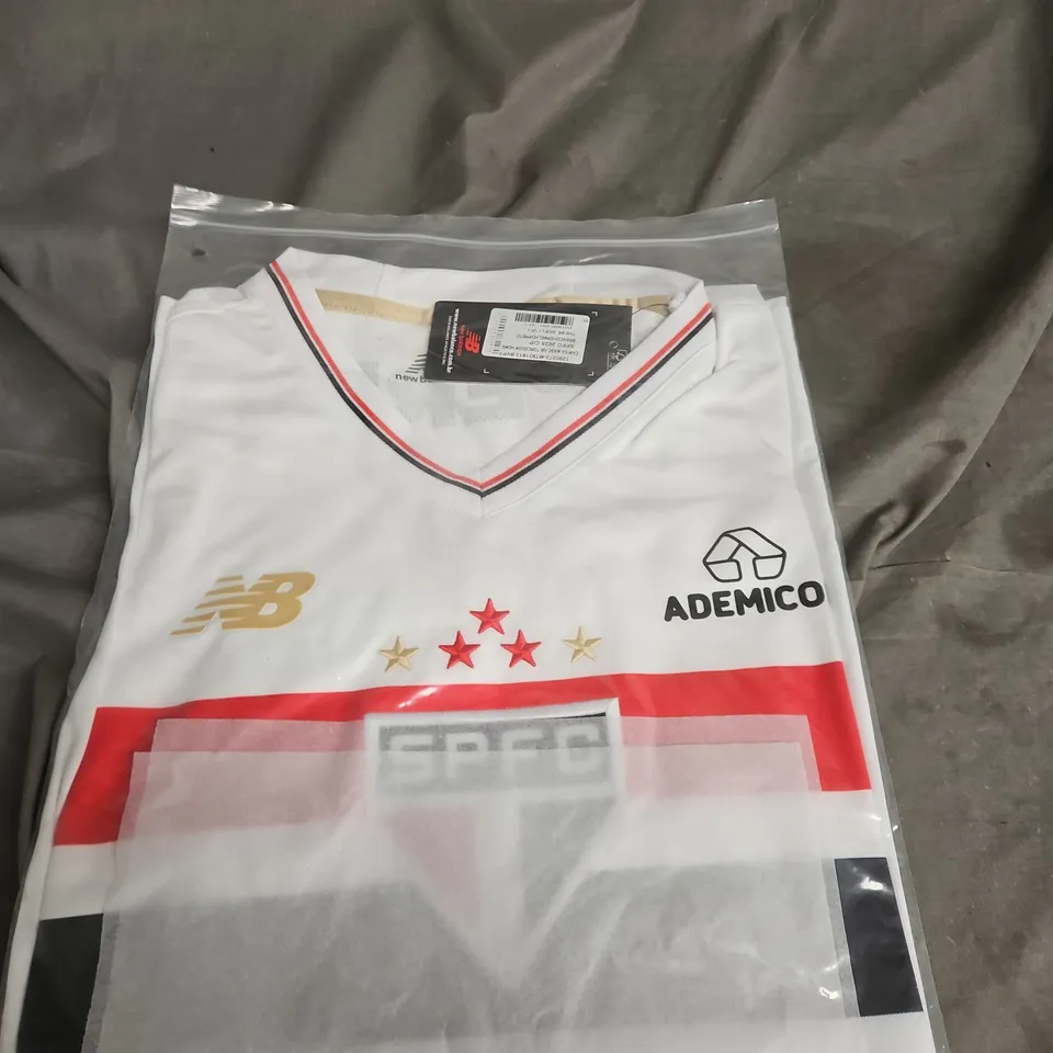 WHITE NEW BALANCE SHIRT WITH ADEMICO BRANDING (SEALED IN BAG) SIZE L
