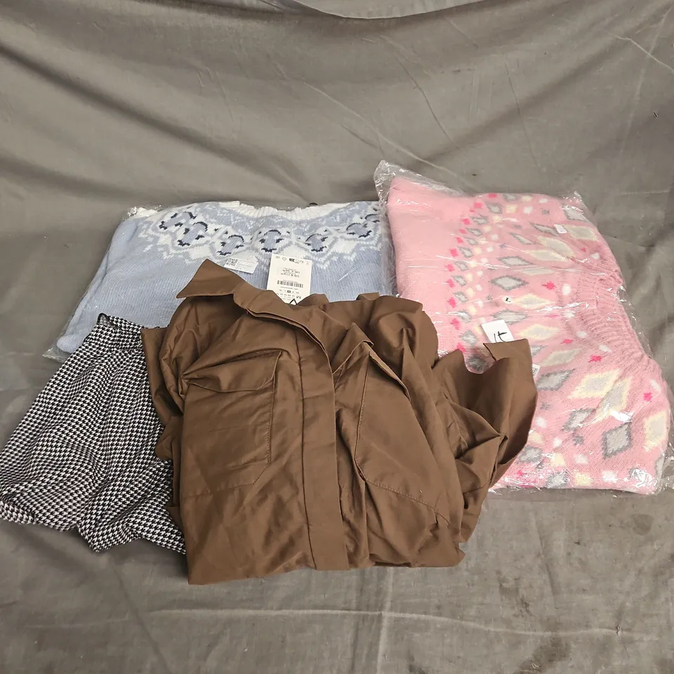 BOX OF APPROXIMATELY 20 ASSORTED CLOTHING ITEMS TO INCLUDE JUMPER, DRESS, CARDIGAN, ETC