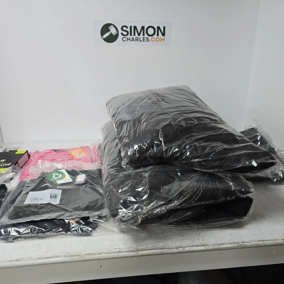 BOX OF APPROXIMATELY 15 ASSORTED BRAND NEW REGATTA CLOTHING ITEMS IN VARIOUS STYLES, COLOURS AND SIZES