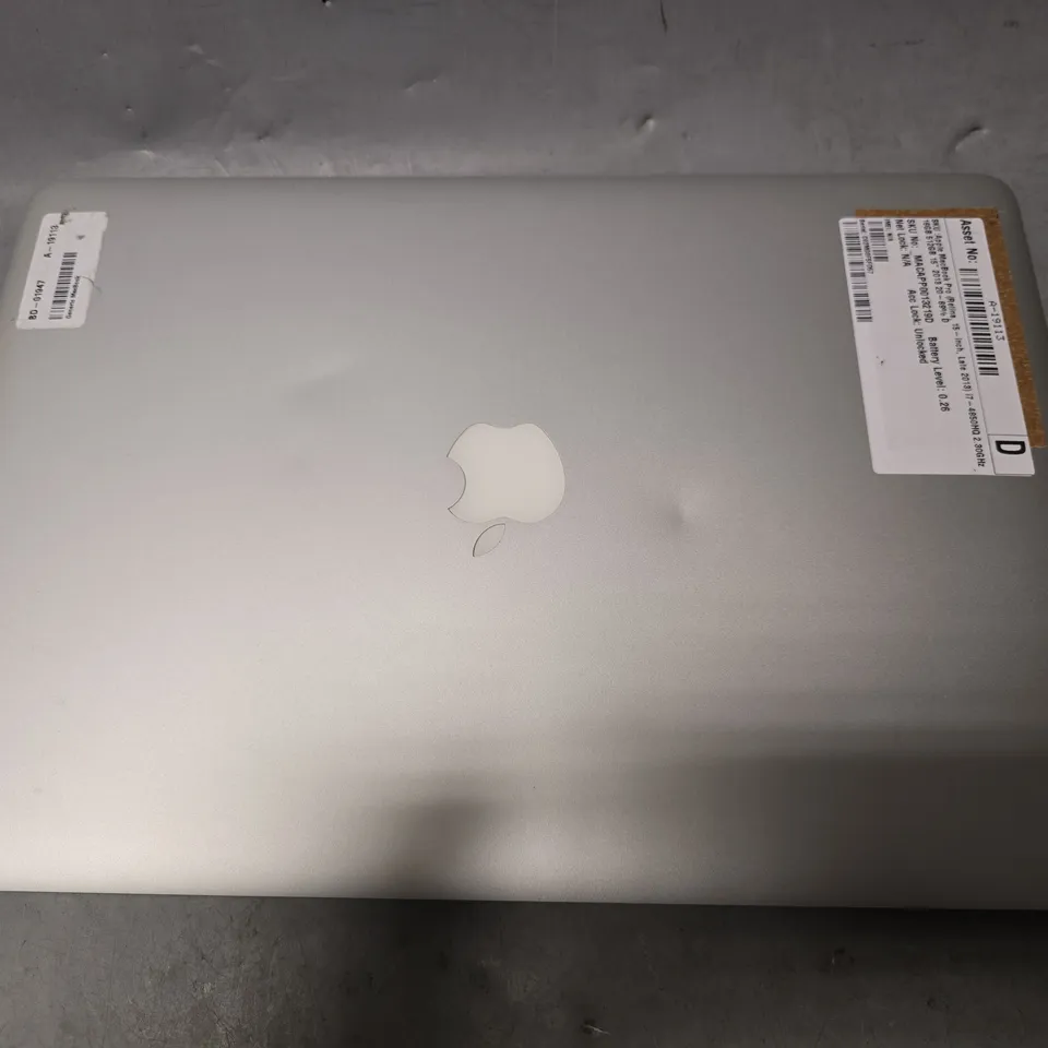 APPLE MACBOOK PRO 15 INCH 