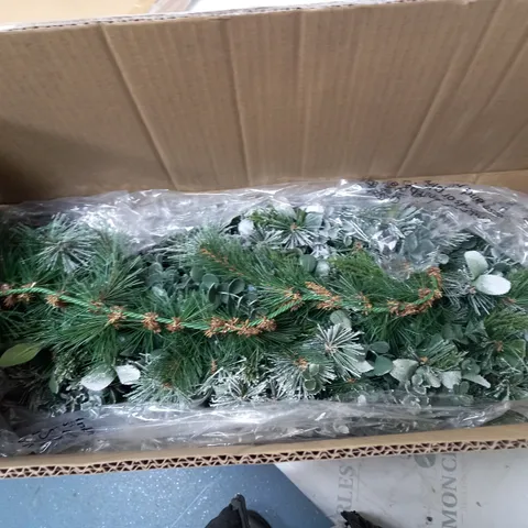 K BY KELLY HOPPEN PRE-LIT GREENERY CHRISTMAS DECORATION - GARLAND