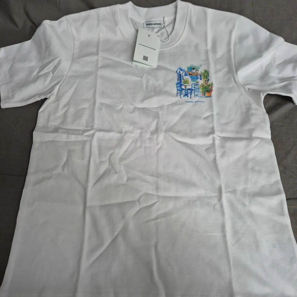 TROPEZ OFFICIAL WHITE T-SHIRT WITH RIVIERA PRINT – SIZE M