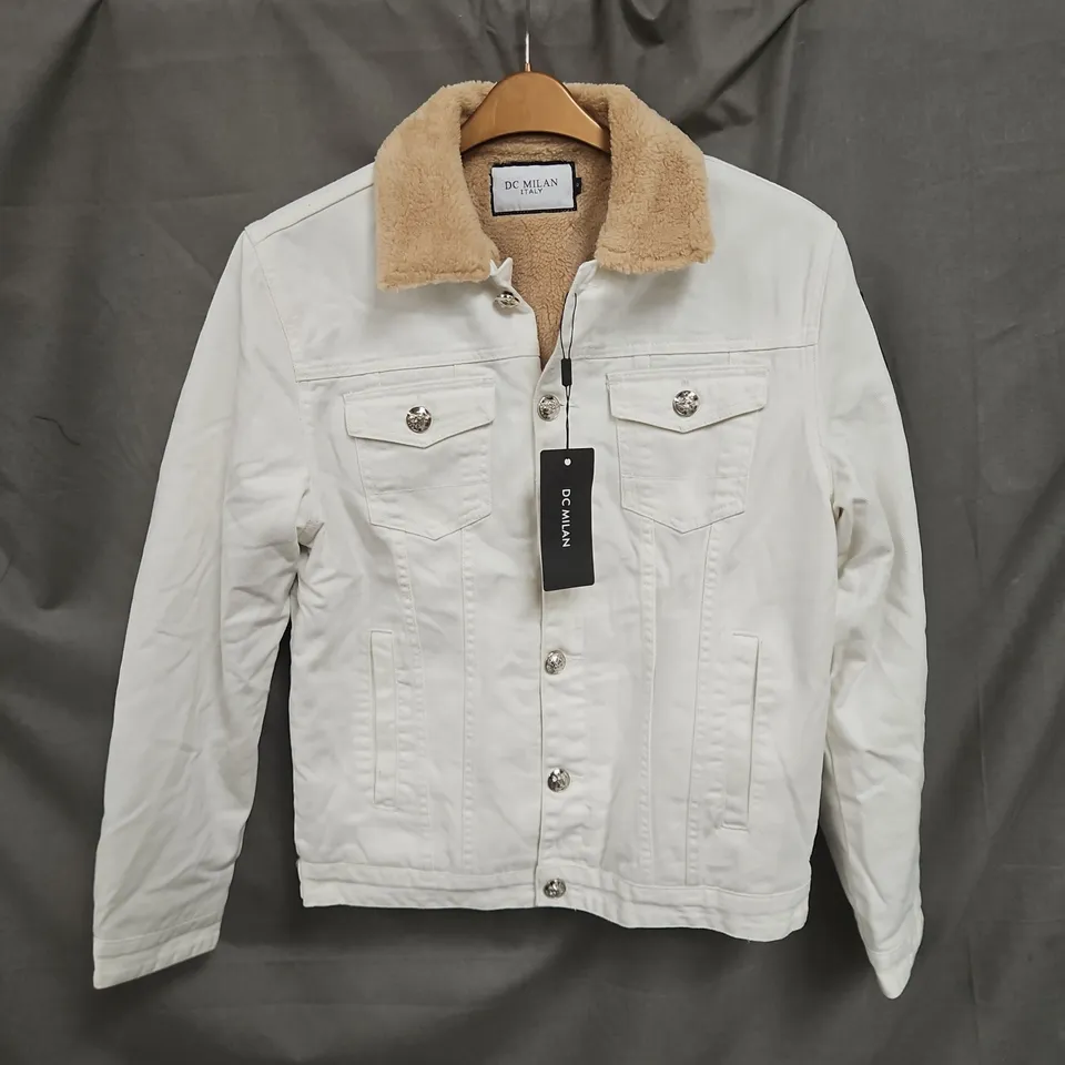 DC MILAN FUR INSIDE BUTTON JACKET IN WHITE - SMALL