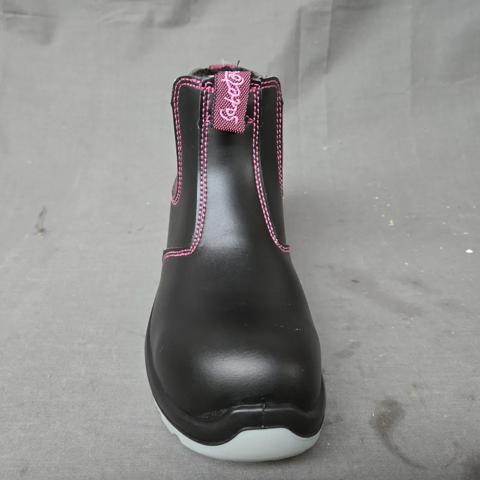 BOXED PAIR OF SAFETOE ANKLE BOOTS IN BLACK/PINK UK SIZE 5