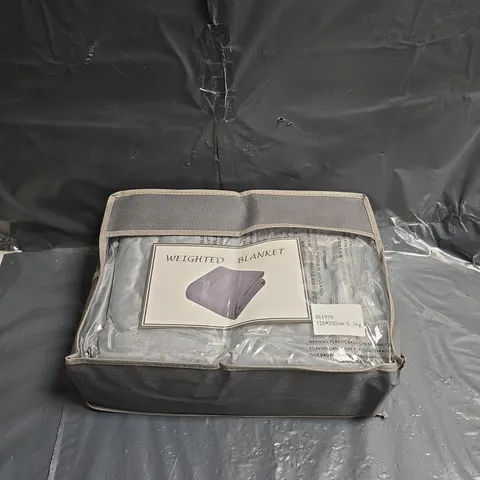 WEIGHTED BLANKET – 5.7 KG, 125 X 200 CM WITH CARRY BAG