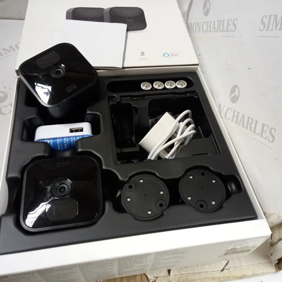 BLINK OUTDOOR BATTERY POWERED SECURITY CAMERAS 