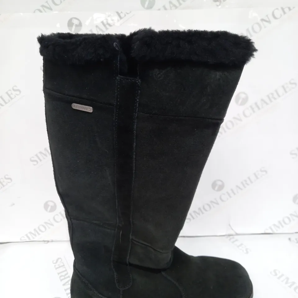 EMU AUSTRALIA "MOONTA" WATERPROOF KNEE LEATHER BOOTS - UK SIZE 7 - BLACK