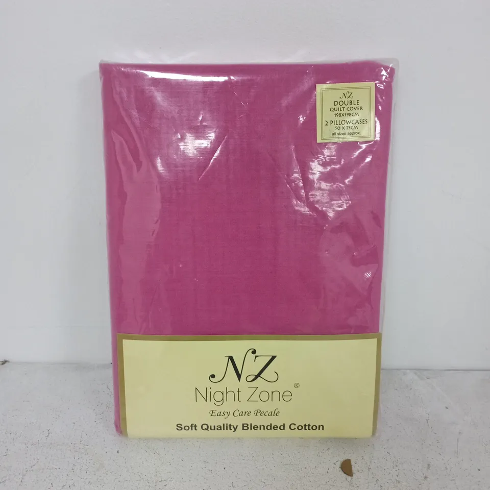 NIGHT ZONE DOUBLE QUILT COVER IN PINK - 198 X 198CM