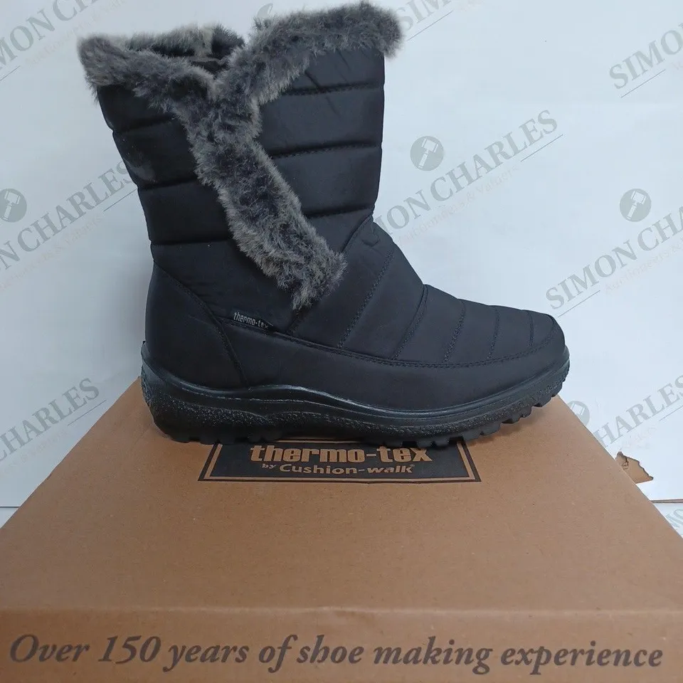 BOXED THERMO TEX DIANA BOOTS IN BLACK - SIZE 6