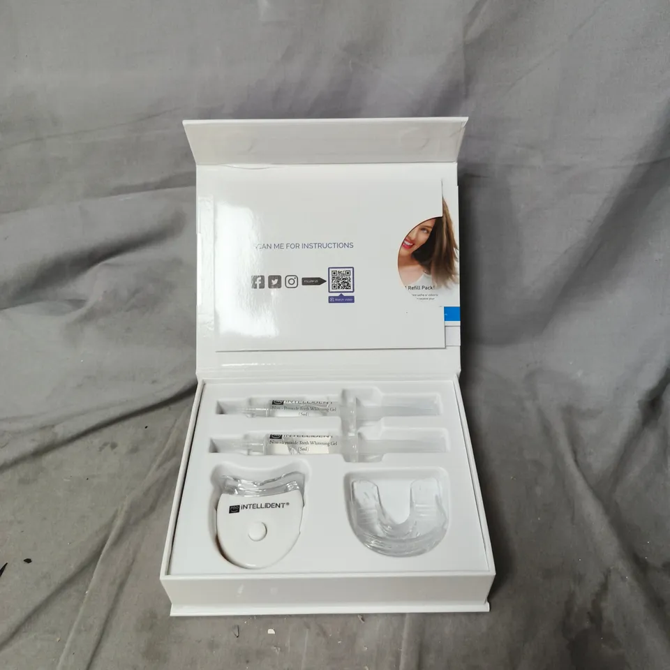 INTELLIDENT ADVANCED TEETH WHITENING KIT LUXE